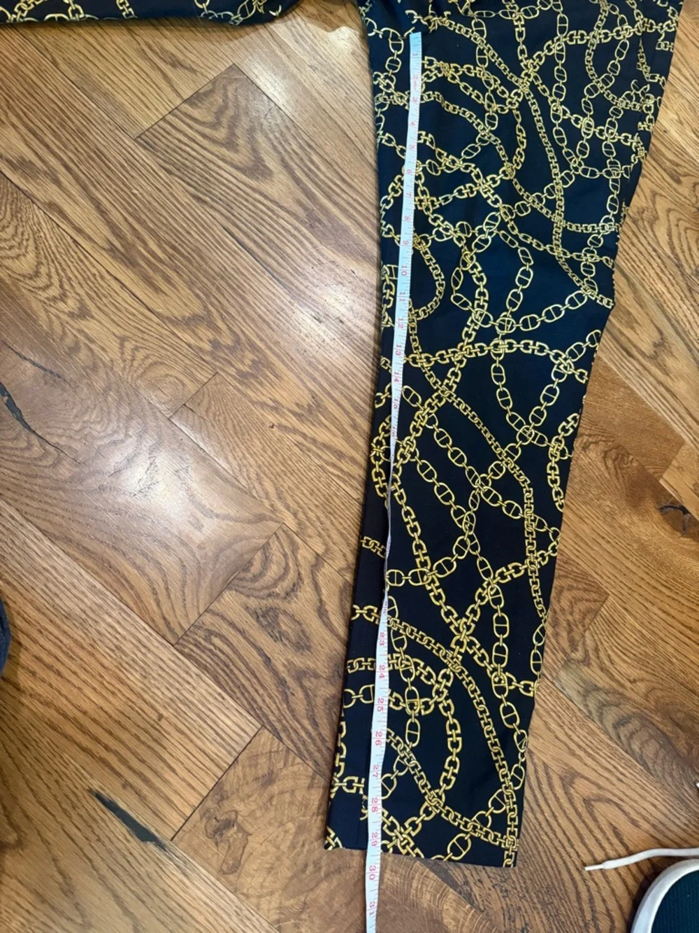 NWOT. MICHAEL Michael Kors. Keegan Chain Print Miranda Pants. Size 12.